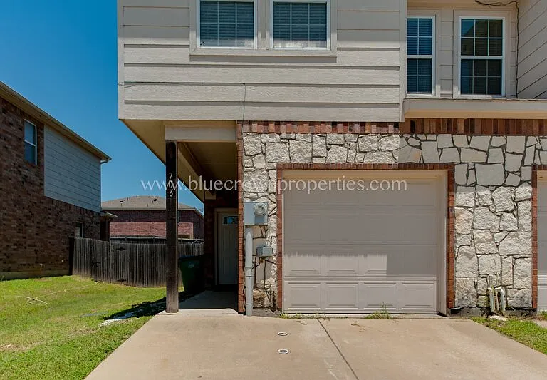 706 Parkplace Rdg — Photo 4