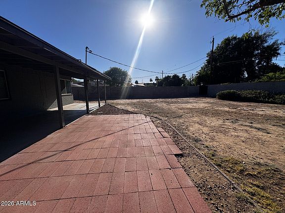 4th image of 1826 W LAS PALMARITAS Drive