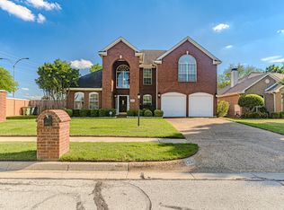 1200 Hillary Ln, Arlington, TX 76012