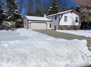 622 35th St, Two Rivers, WI 54241