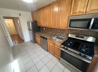15 Seth Ct #2B, Staten Island, NY 10301