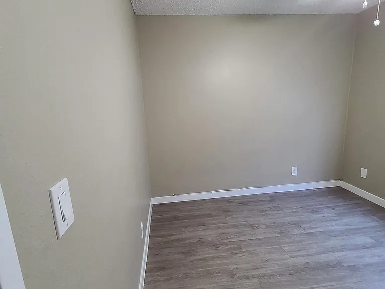 6900 Knowlton Pl. — Photo 13