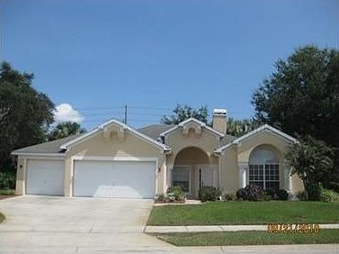 1st image of 100 Oak Grove Cir