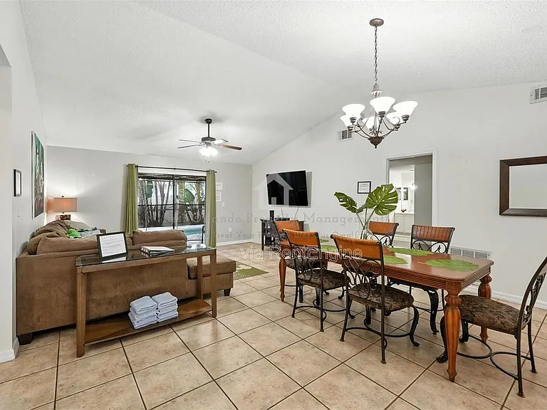 714 Caribou Dr #1 — Photo 5