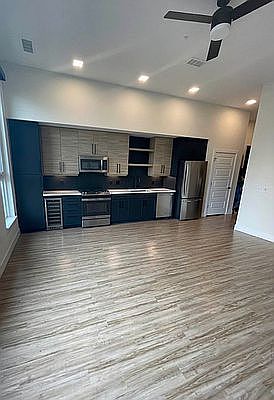 3rd image of 546 Carlton Ave #3