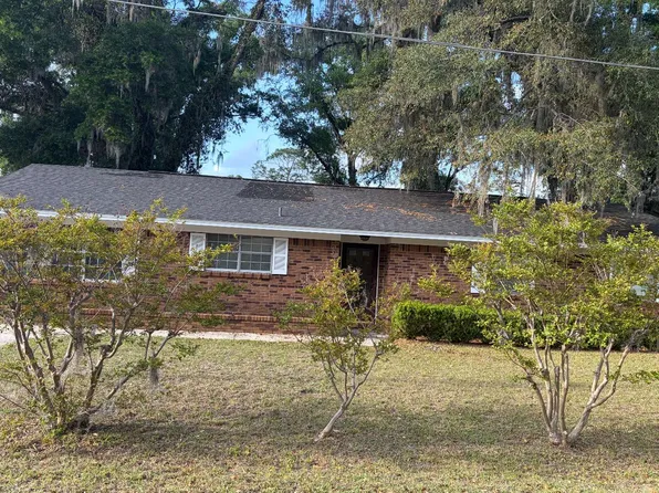 1221 NW Dakota Gln, Lake City, FL 32055