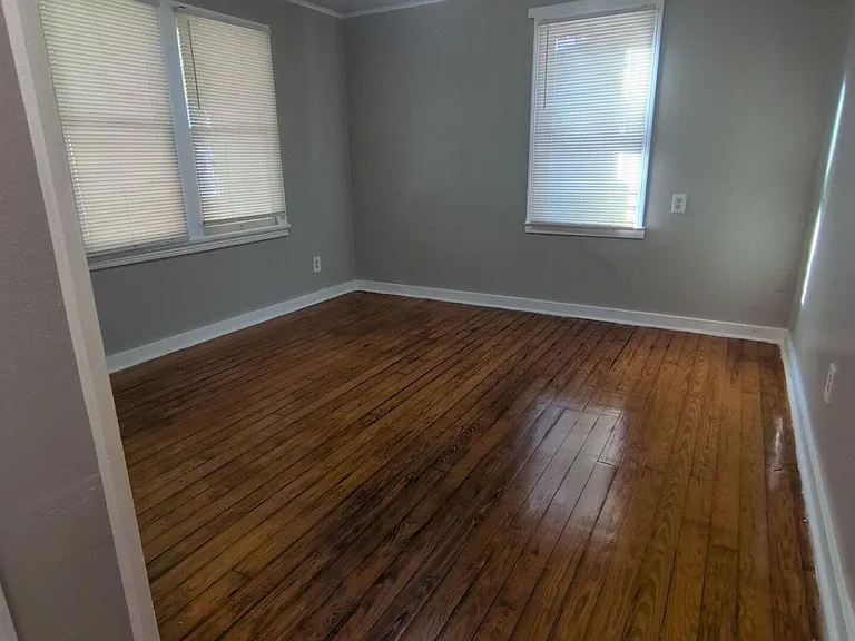 1037 Detroit St — Photo 15