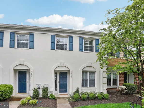 1382 Putnam Blvd #3, Wallingford, PA 19086