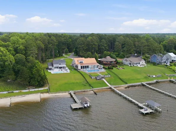 685 Raymond Road, Arapahoe, NC 28510