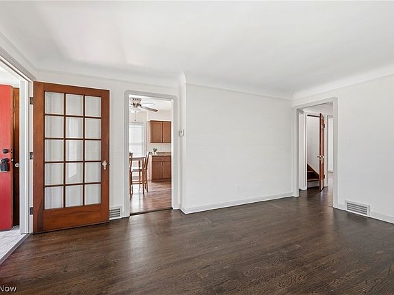 5th image of 14325 Birchwood Ave
