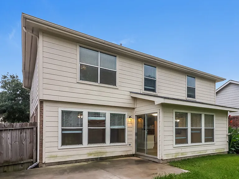 21118 Bridgemeadows Ln — Photo 17