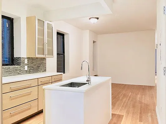 Rented by Fifth & Forever LLC | media 69