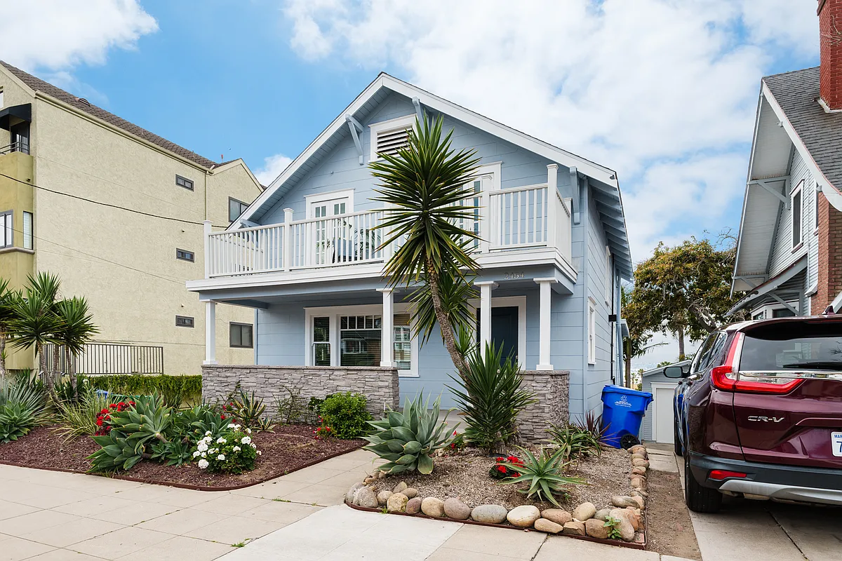 Building Photo - 2454 Union St #A