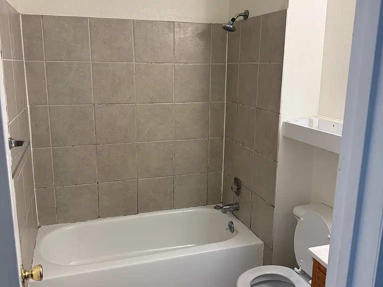 2110 Mohawk Rd #C — Photo 6