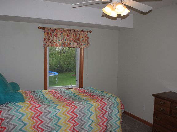 5th image of 1413 Lancaster Dr
