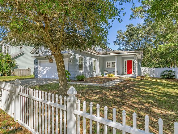 2nd image of 2009 PARADISE OAKS Court