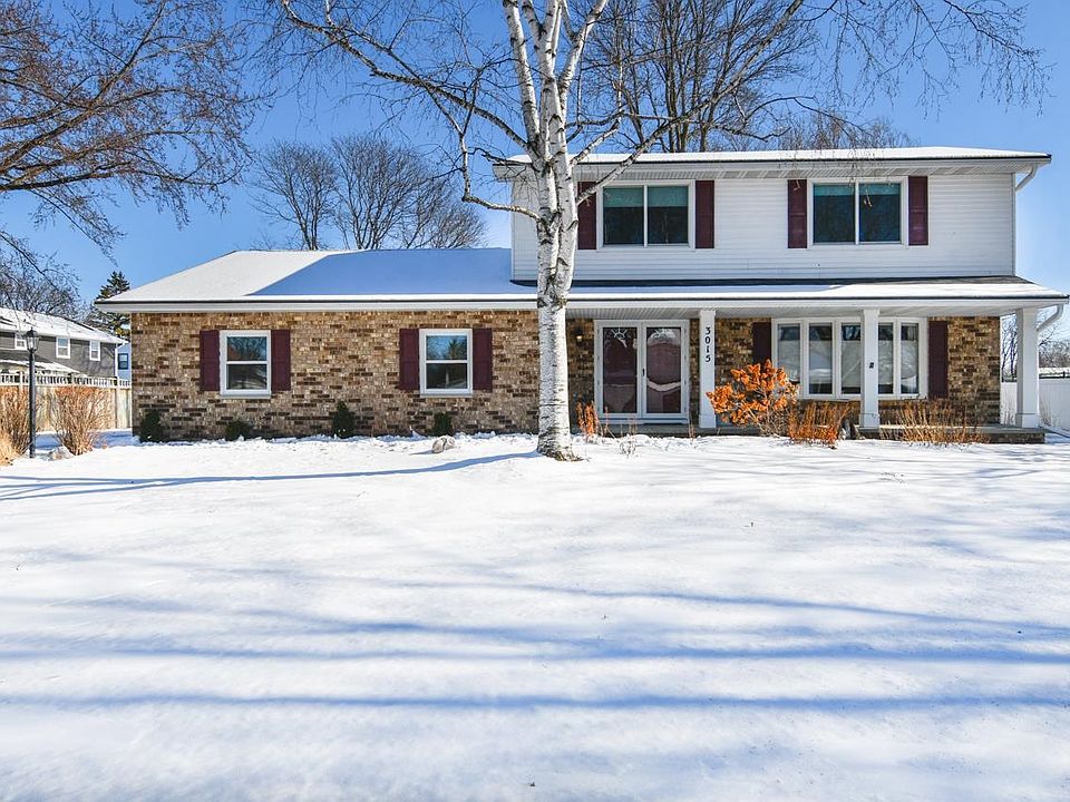1st image of 3015 E River Dr