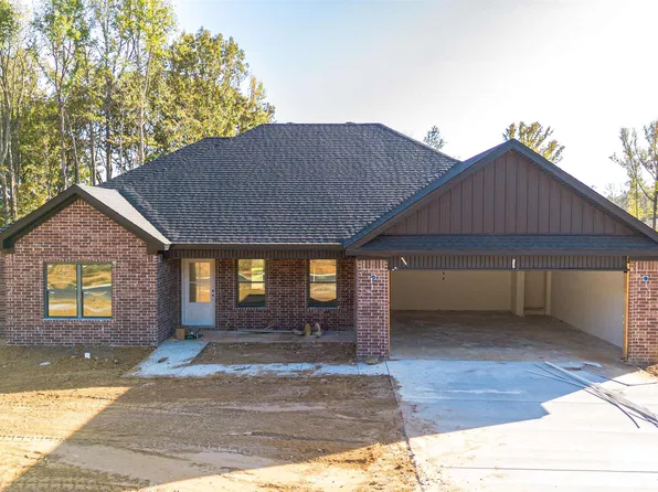 303 Millie Ct, Austin, AR 72007