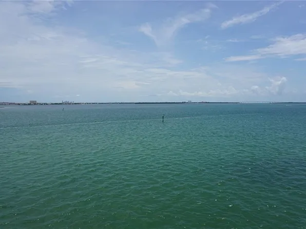 103 1st St E APT 205, Tierra Verde, FL 33715