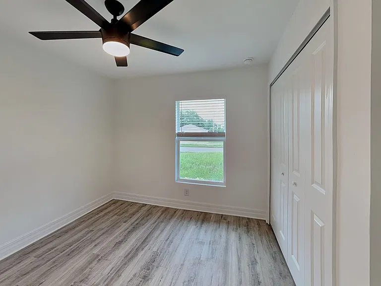 2308 NW 9th Ave — Photo 16