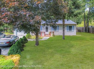 399 Frog Pond Rd, Little Egg Harbor, NJ 08087