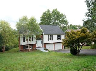 3622 View Ave, Roanoke, VA 24018