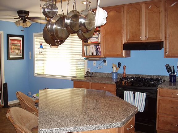 Appliances Included, Breakfast Bar