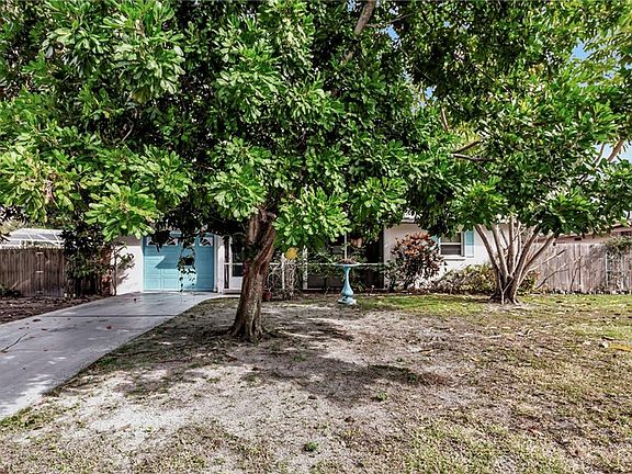 2nd image of 1920 16th Avenue Dr W