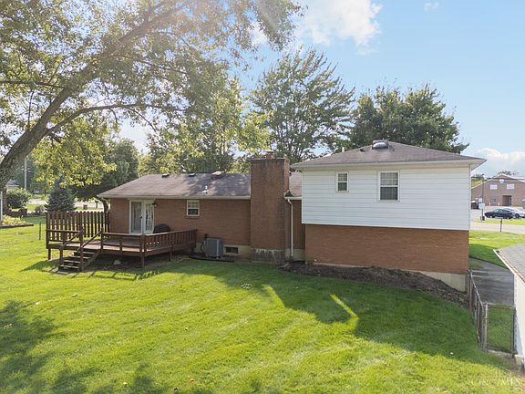 4th image of 5696 Liberty Fairfield Rd