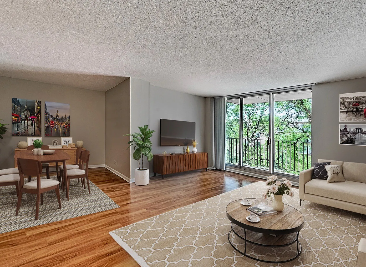 2200 Grace — Photo 3