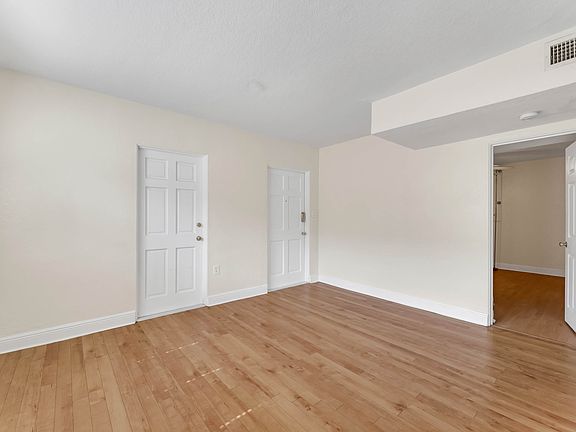 4th image of 225 E New Hampshire St APT 16