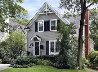 421 Linden St, Winnetka, IL 60093