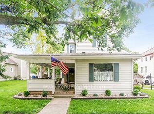 240 N Rangeline Rd APT B, Carmel, IN 46032