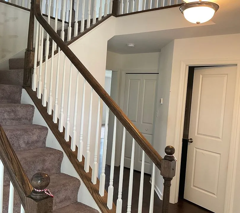 301 Reserve Ln