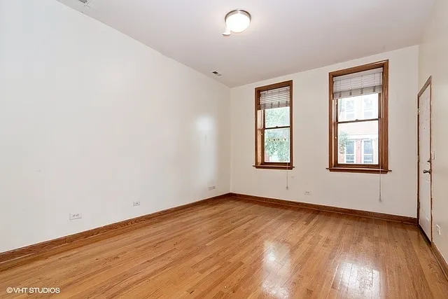 2 bed, $1,900 — Photo 2