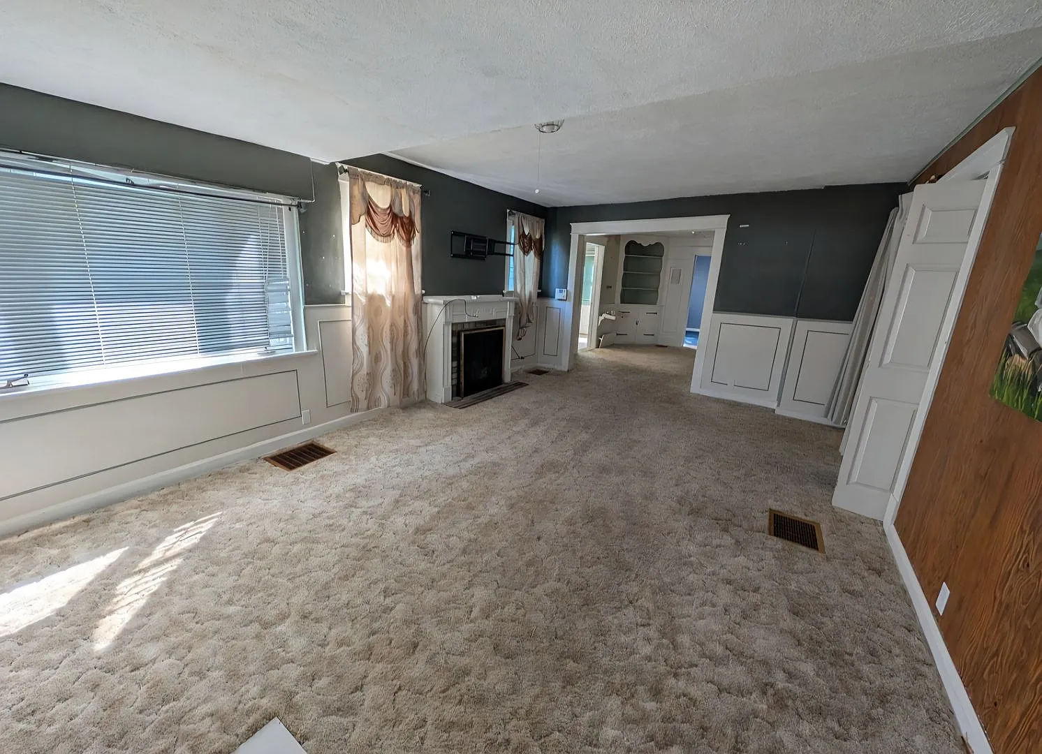 5 bedroom single family home — Photo 2