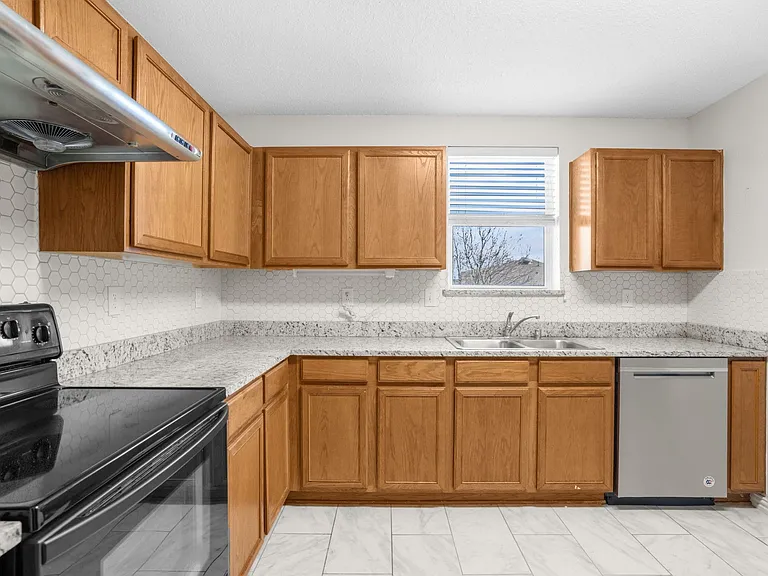 1312 Annalea Dr — Photo 19