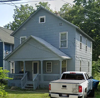 823 Oakland Dr #A photo 1
