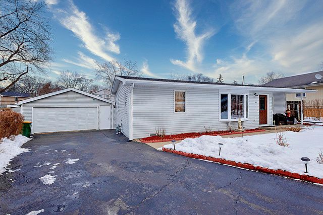 1st image of 918 Hillwood Cir