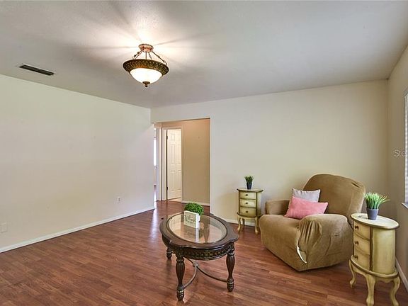 3rd image of 2655 Park Ave