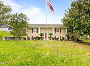 301 Wheeler Ln, La Follette, TN 37766