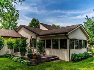 6940 Cody Ln, Rockford, IL 61107