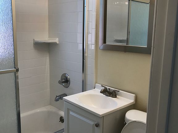5th image of 2903 Paola Ave