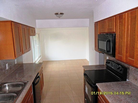 3rd image of 1521 Watt Ave.