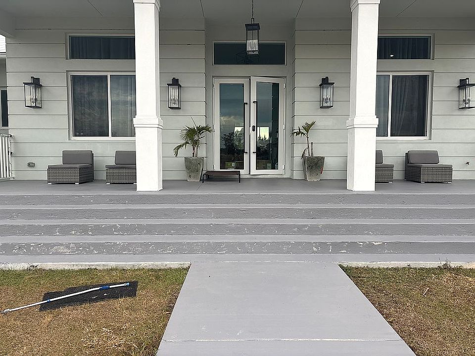 1st image of 1071 S Header Canal Rd