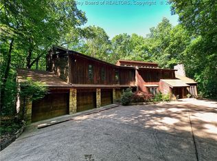 12 Quail Cove Rd, Charleston, WV 25314