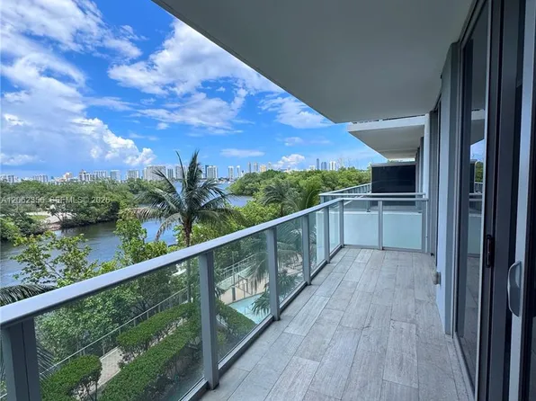 16385 Biscayne Blvd Unit 305, North Miami Beach, FL 33160