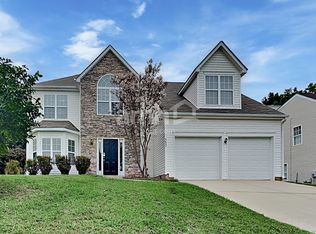 5622 Falls Ridge Ln, Charlotte, NC 28269