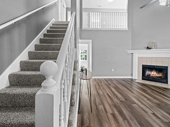 3rd image of 377 Brookwood Blvd