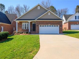 128 New Hampshire Ct, Mocksville, NC 27028